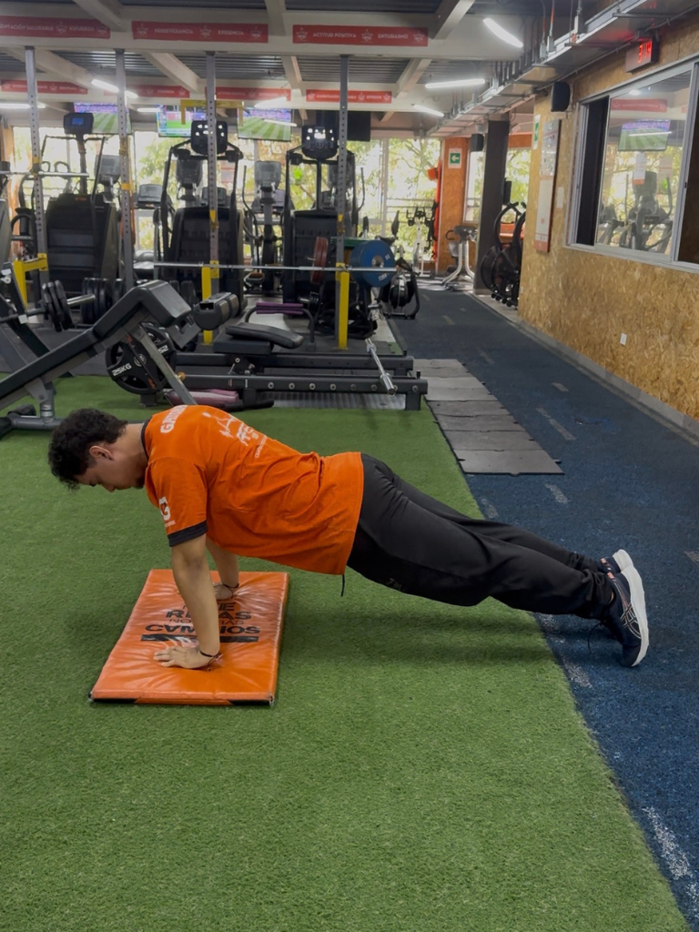 AFE GYM Flexiones de pecho 001